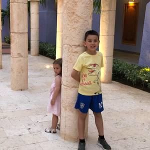 Meet your Posher, Ana